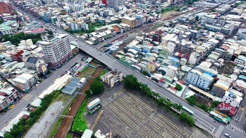 安全第一　防護周全後拆除再鳳山維新陸橋...