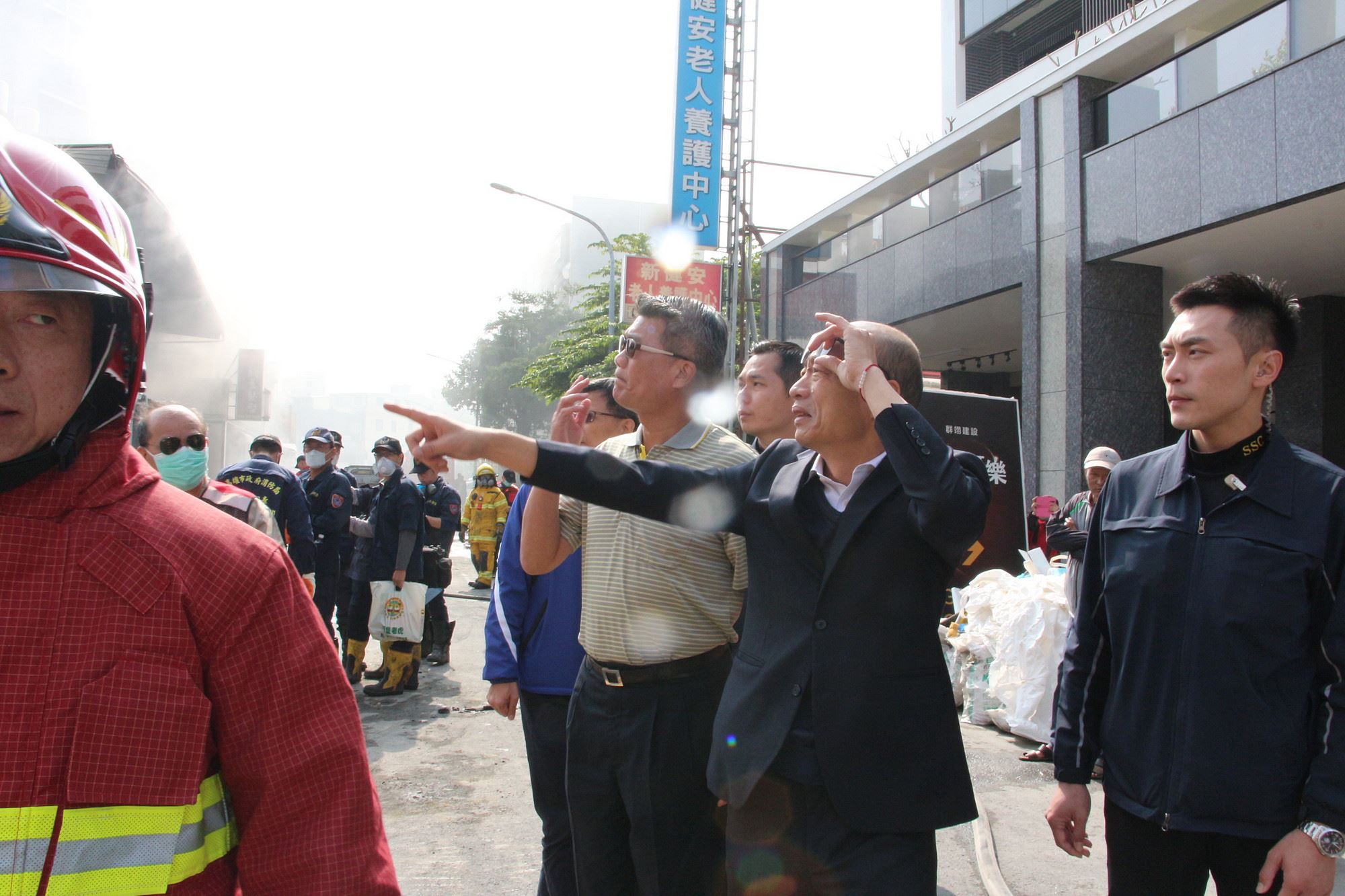 高雄楠梓廠房大火  韓國瑜前往現場關心...