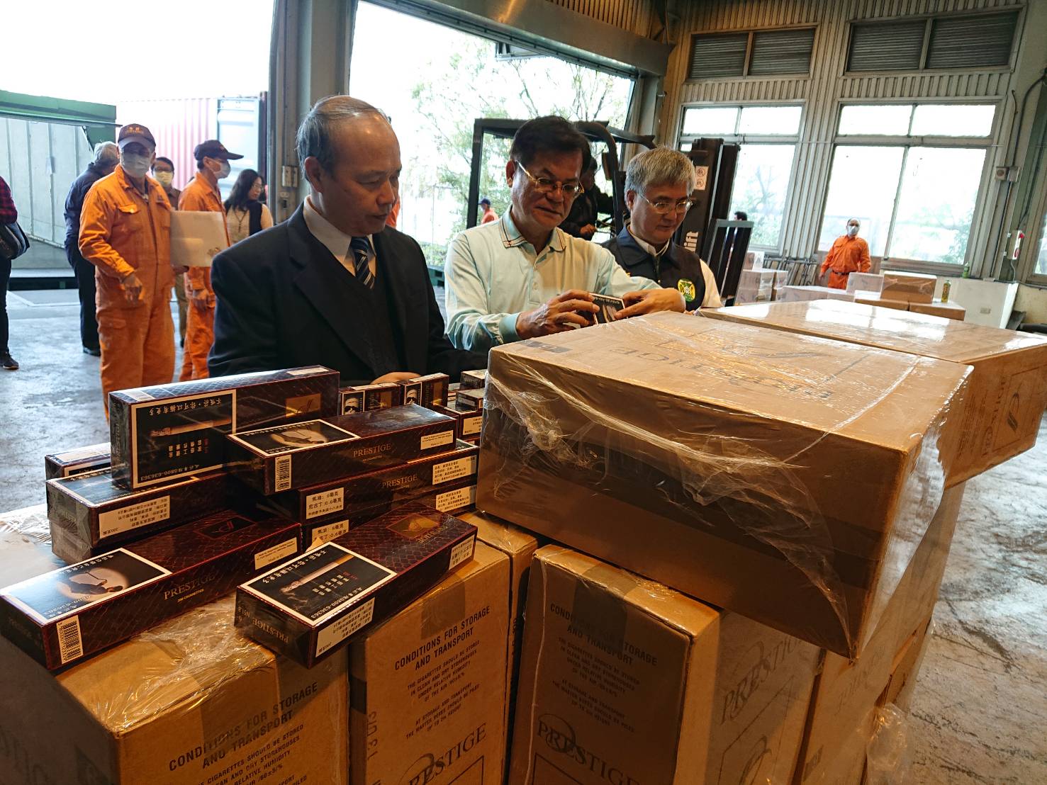 高市破獲貨櫃走私菸品  市值逾3仟萬元...