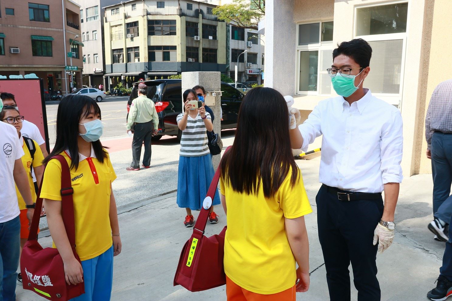 視察高市鹽埕國中防疫整備  韓國瑜：讓校園成為安心學習...