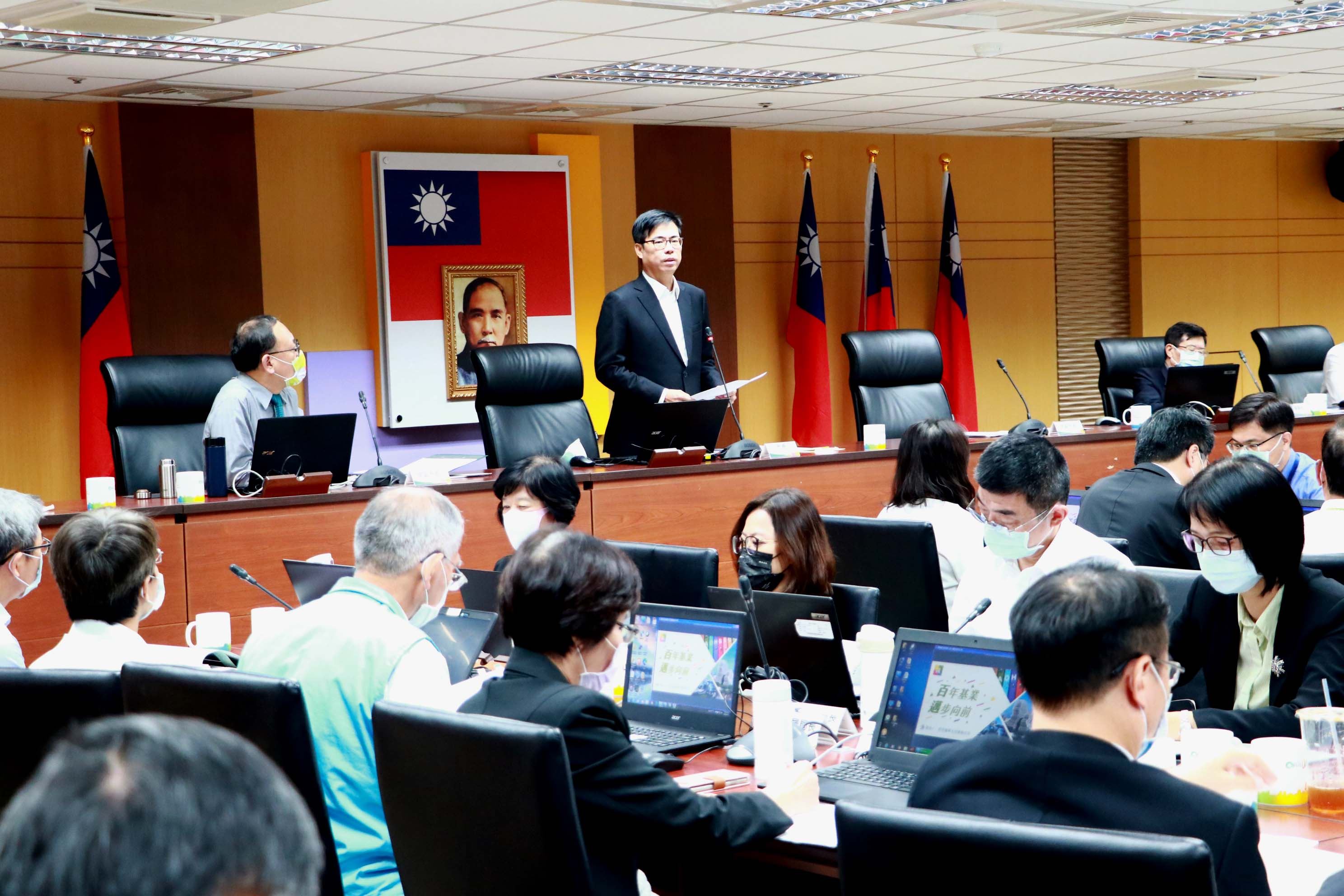 就職百日  陳其邁勉勵市府團隊做好每件市民關心的事...