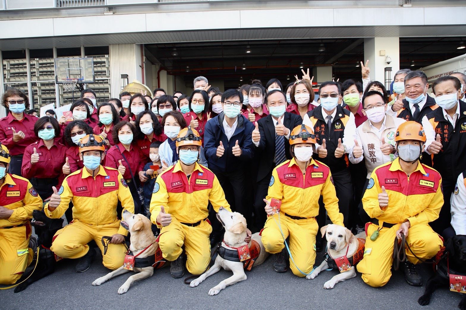 高市過年119堅守崗位  陳其邁慰問消防同仁辛勞...
