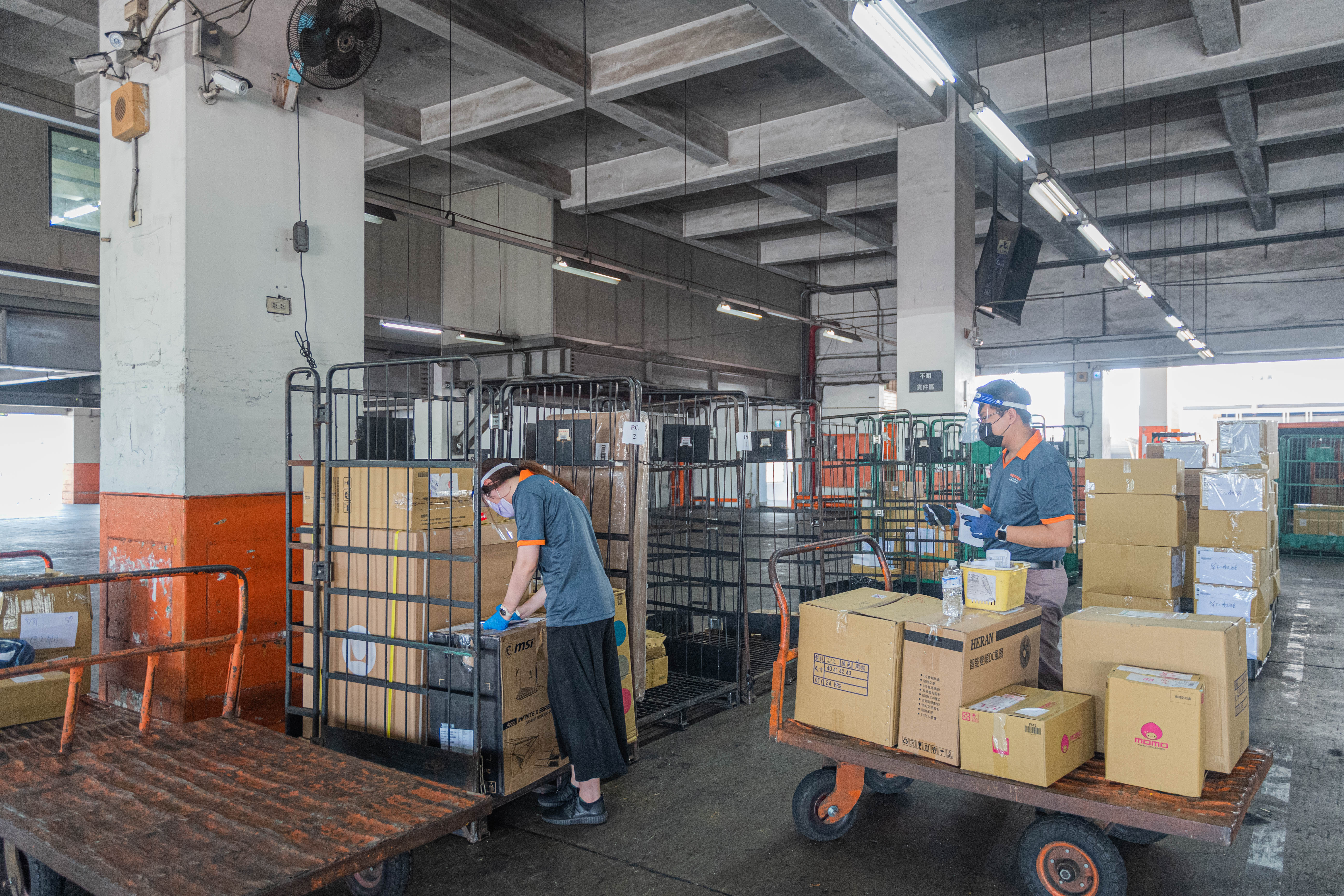 物流業落實防疫安全  鼓勵員工快篩並協助納入疫苗施打...