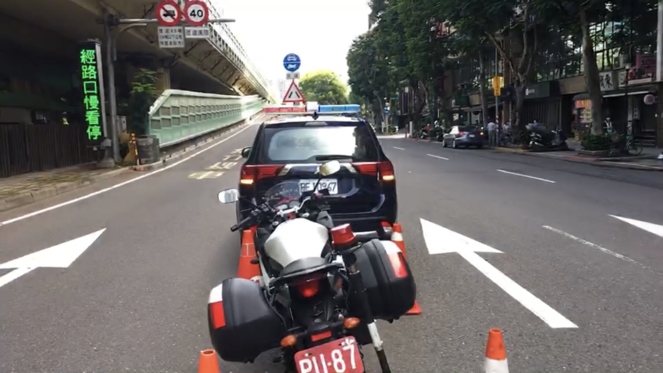 因應端午連假高速公路局嚴格匝道儀控管制 臺北市警局加強...