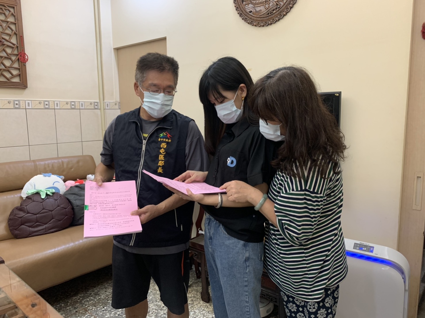 台中開放鄰長打疫苗惹議？ 李麗華：鄰長有藍有綠勿亂卡！...