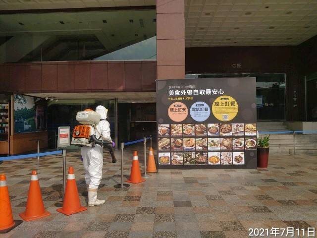 中友新光先後出現染疫個案 業者閉館清消力保員工客人安全...