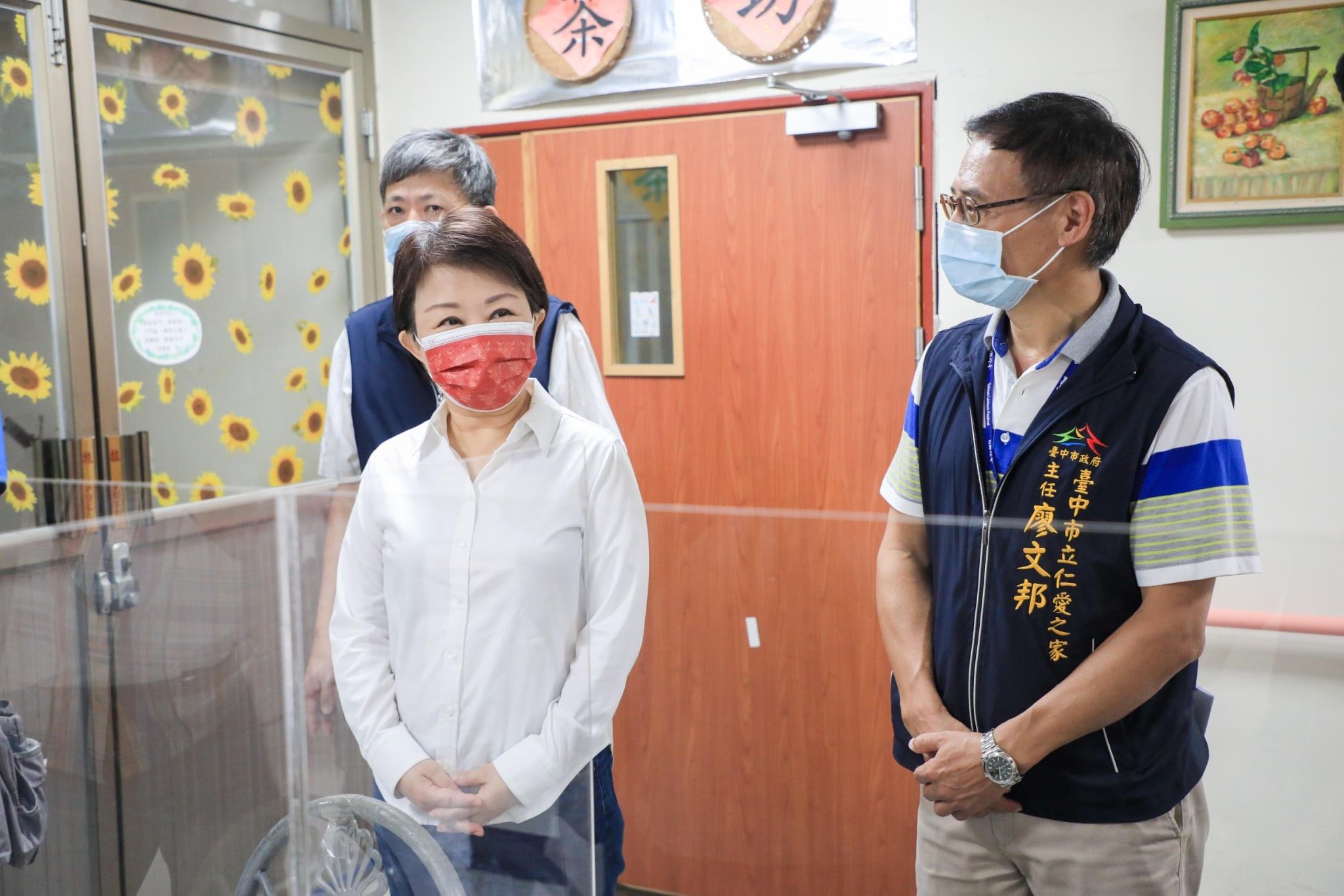 市長視察仁愛之家 說明家教男隱匿防礙疫調挨罰30萬...