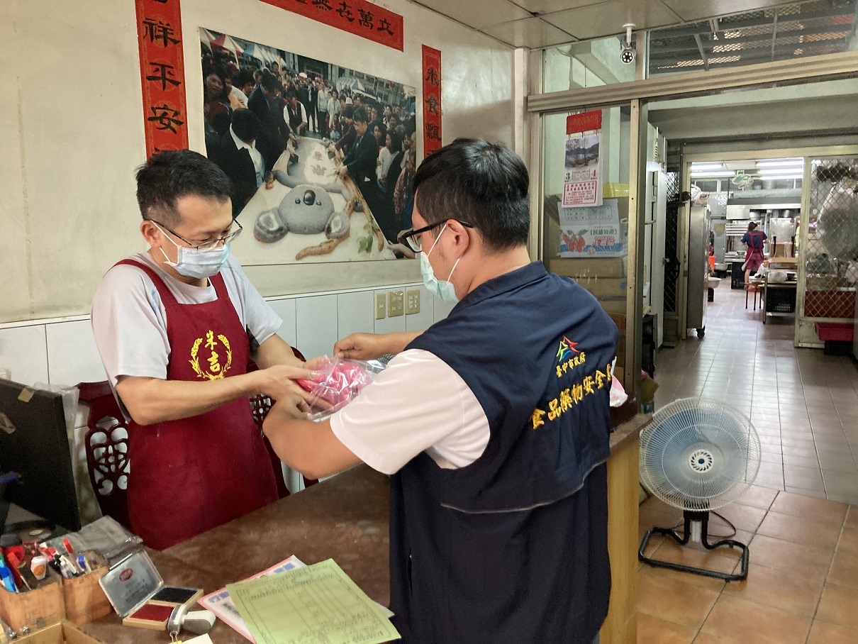 中市把關中元普渡食材 1件火龍果不符規定已依法處辦...