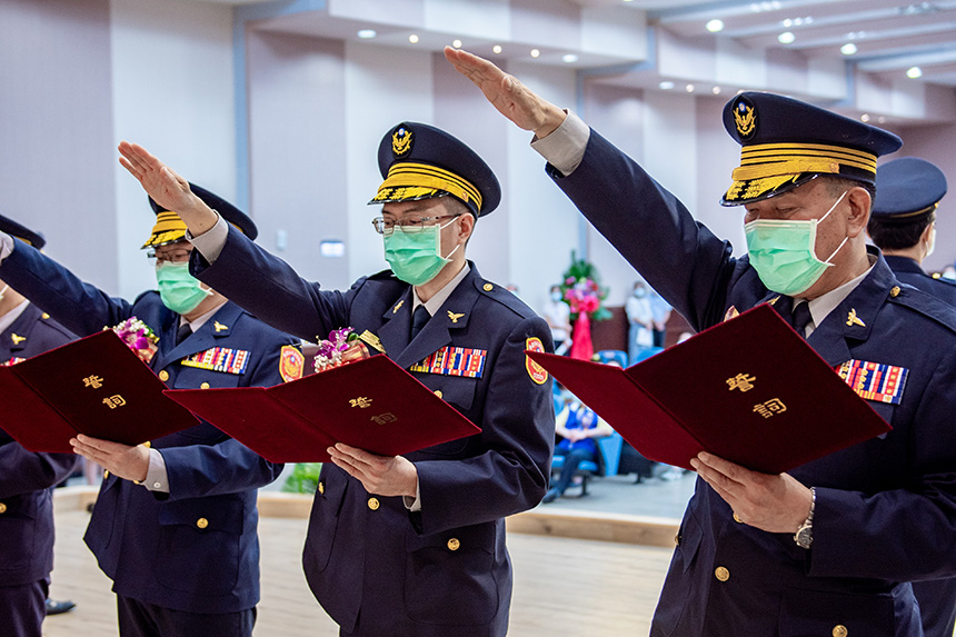 桃市警新任警分局長、小隊長聯合交接...