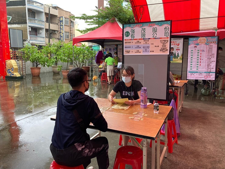 疫情趨緩  高市9月重啟實體徵才...