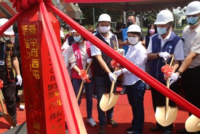 港尾里活動中心開工動土  盧秀燕：突破困難力爭里民活動...