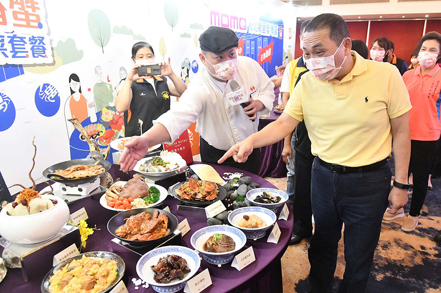 萬里鱻蟹好食節  熱鬧開賣...