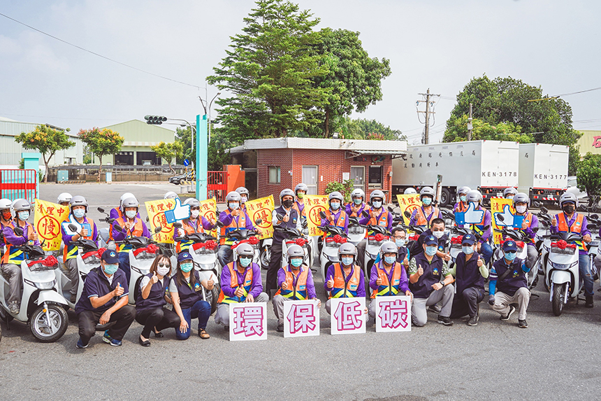 南市環保局擴大電動機車陣容  清潔隊員添利器...
