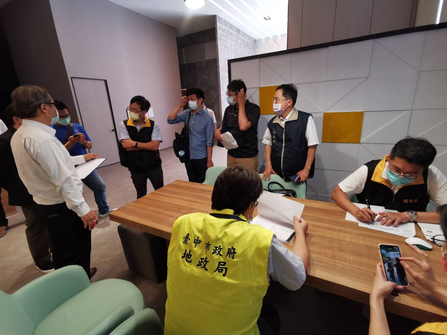 太「薈」賣卻挨罰？營搶手假象疑炒房被地政局開鍘...