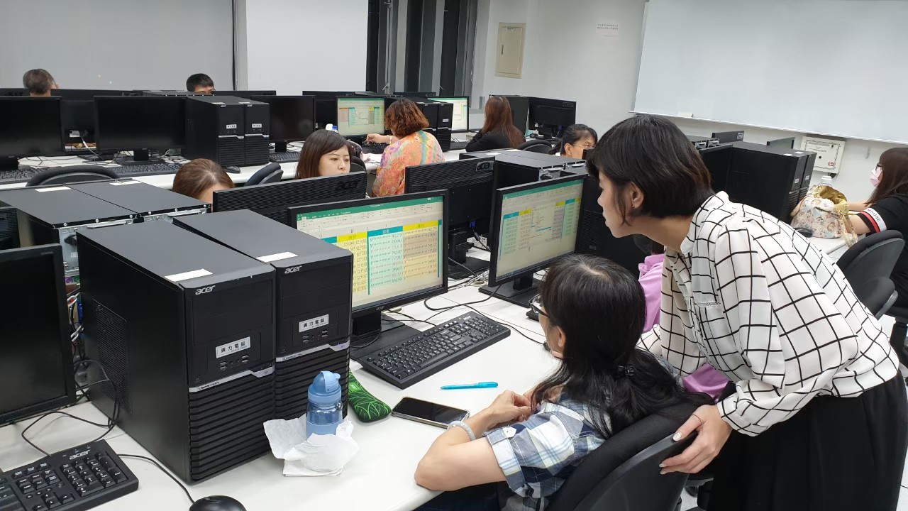 台中勞工大學助弱勢充實技能  符合12類資格「讀冊免錢」...
