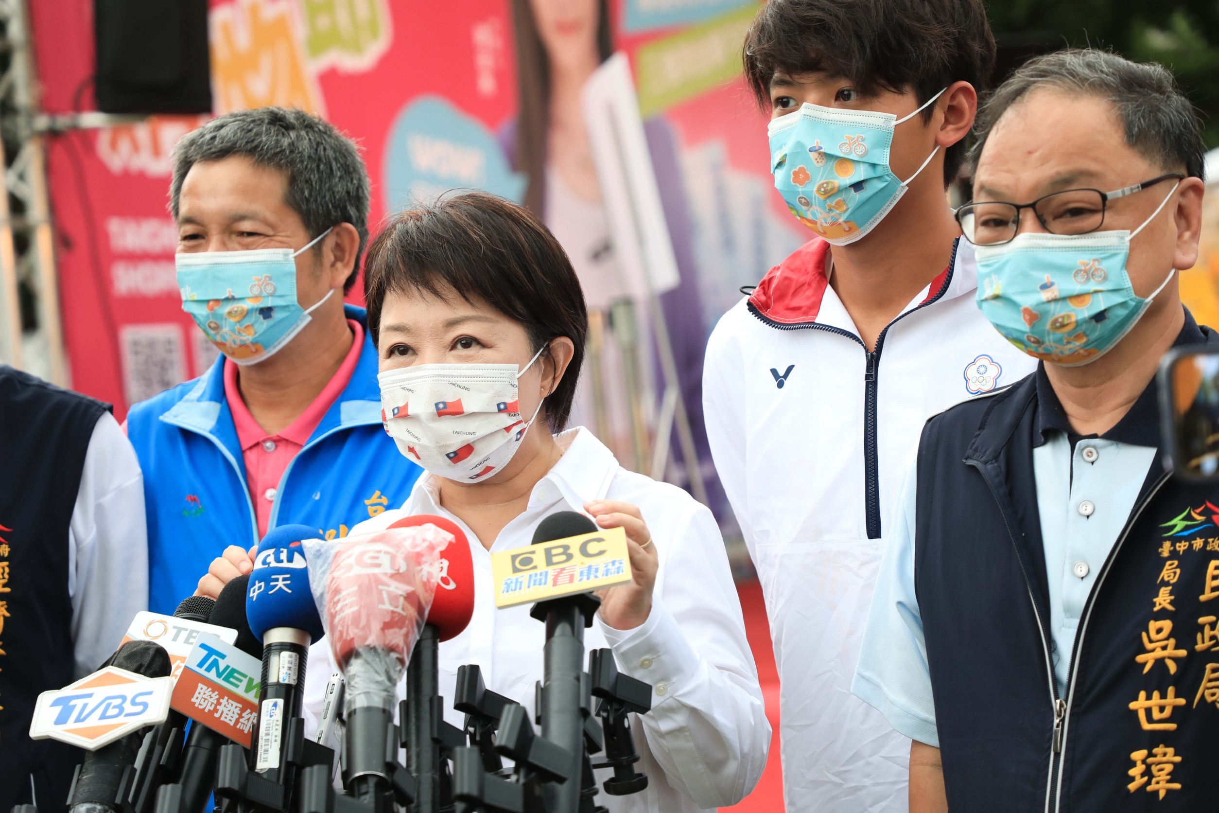 台中購物節登錄金額首日破億 盧秀燕首抽10萬現金幸運兒...