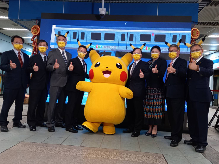 北捷攜手群創  打造Smart Display Metro數位列車...