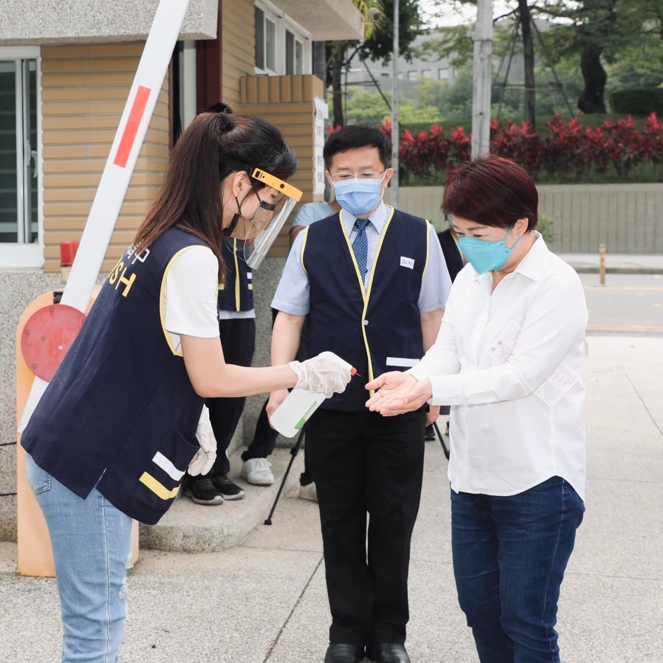 成人BNT疫苗即日起開放預約  盧市長籲民眾施打提升防護力