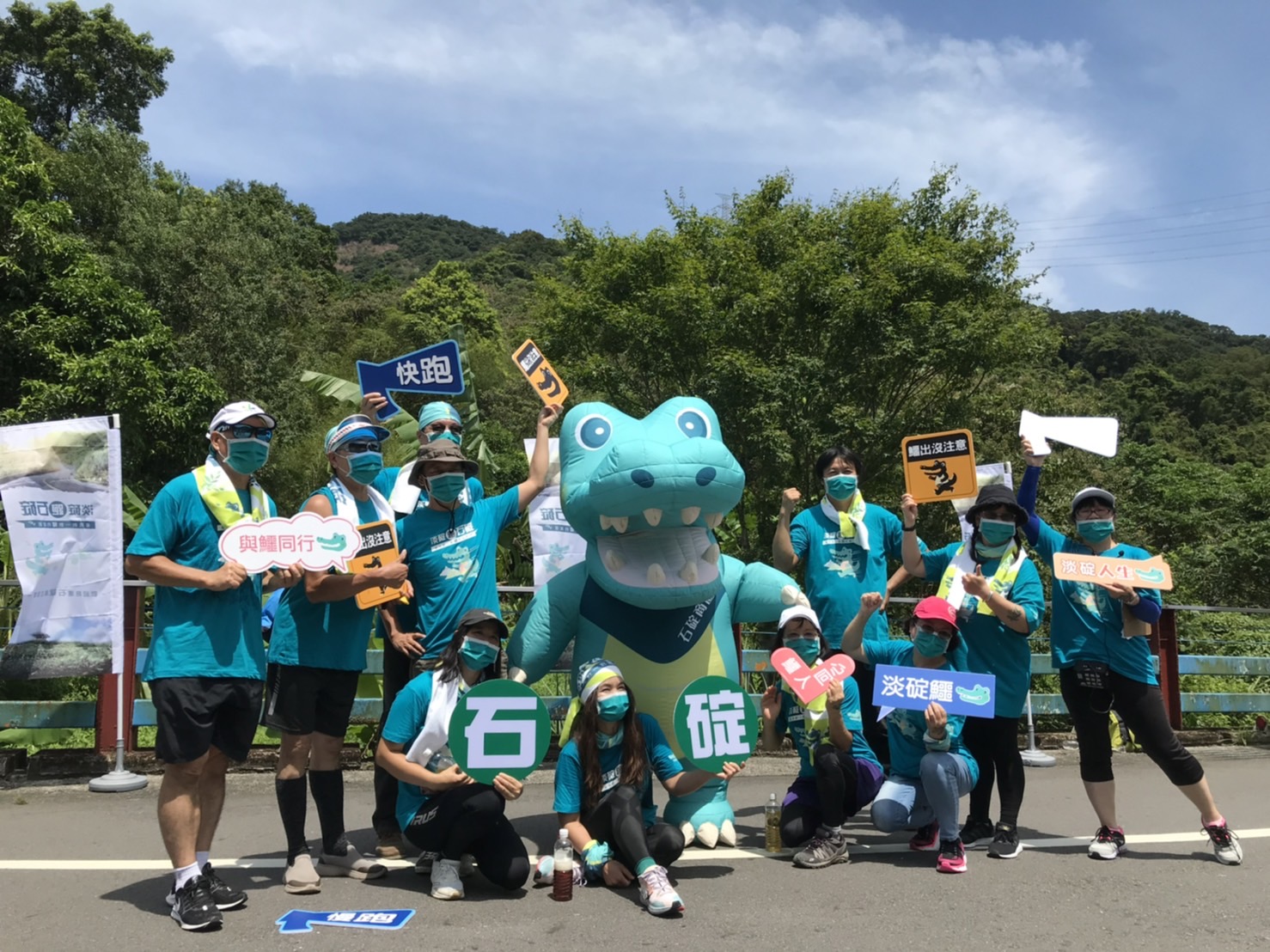 石碇商圈預計在7月份舉辦「淡碇鱷魚節」，以淡碇鱷為主題，推出鱷魚舞徵選、鱷魚變裝踩街活動及系列生態文化導覽。