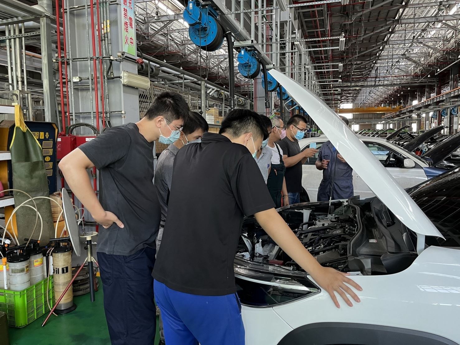 高市勞工局攜手汽車服務大廠 助職訓學員佈局油電車修護市...
