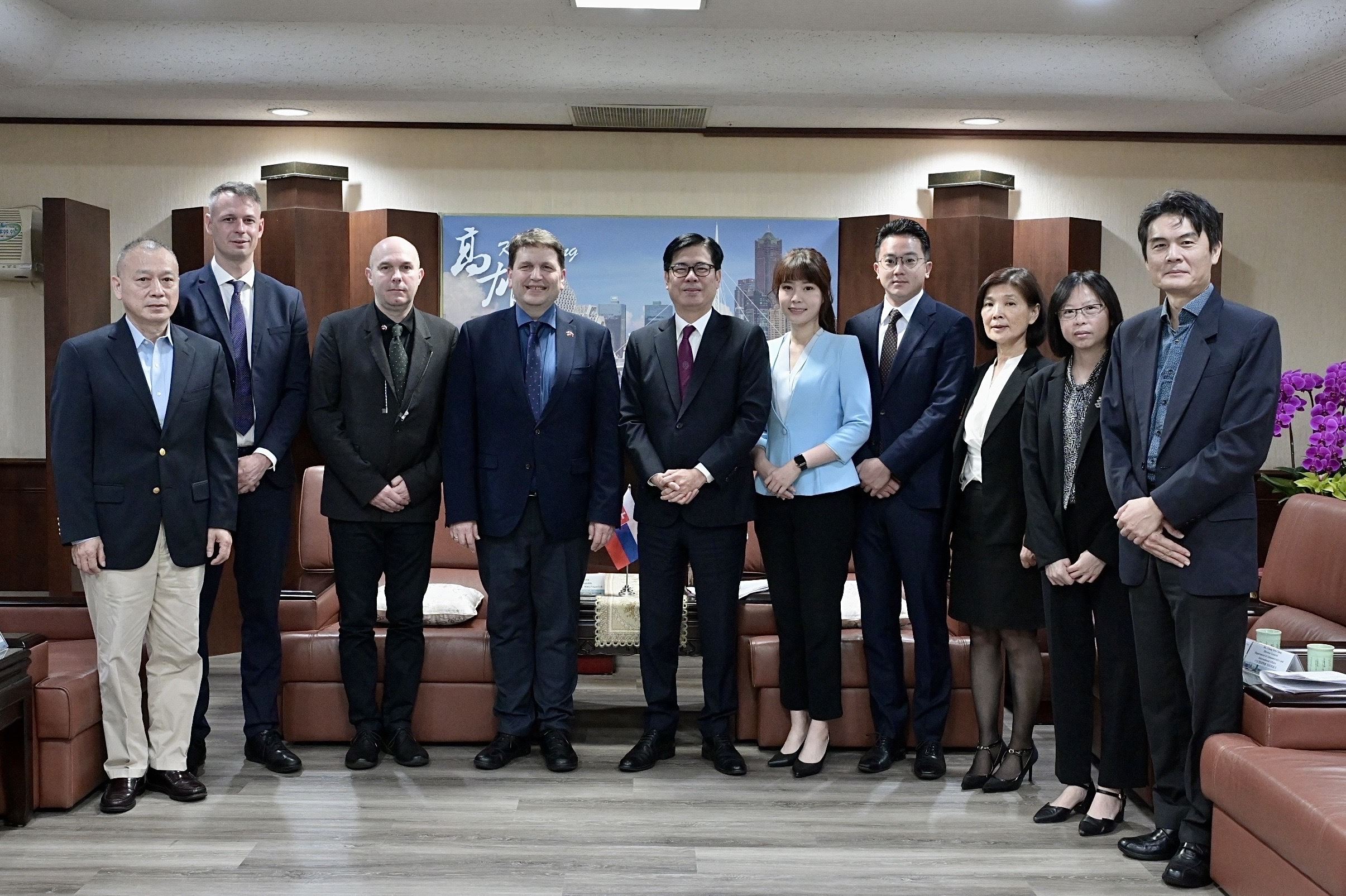 深化與夥伴城市交流  斯洛伐克布拉提斯拉瓦省舊城市長、...