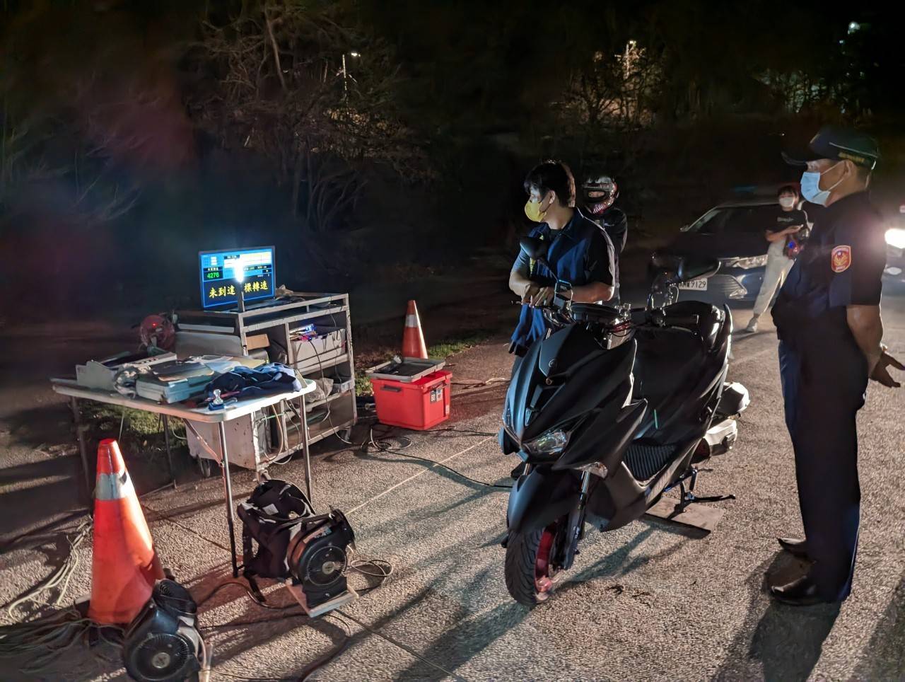 西子灣改裝車輛噪音擾人  環警聯合出擊取締依法處分