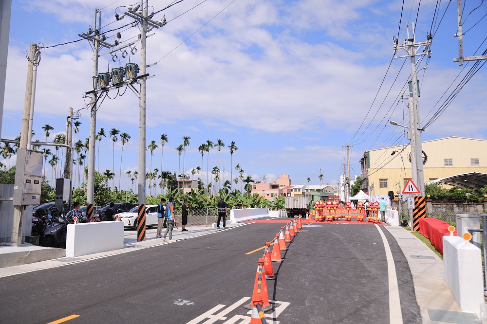 砸錢開路挨網紅批爛東西？台中建設局這樣說