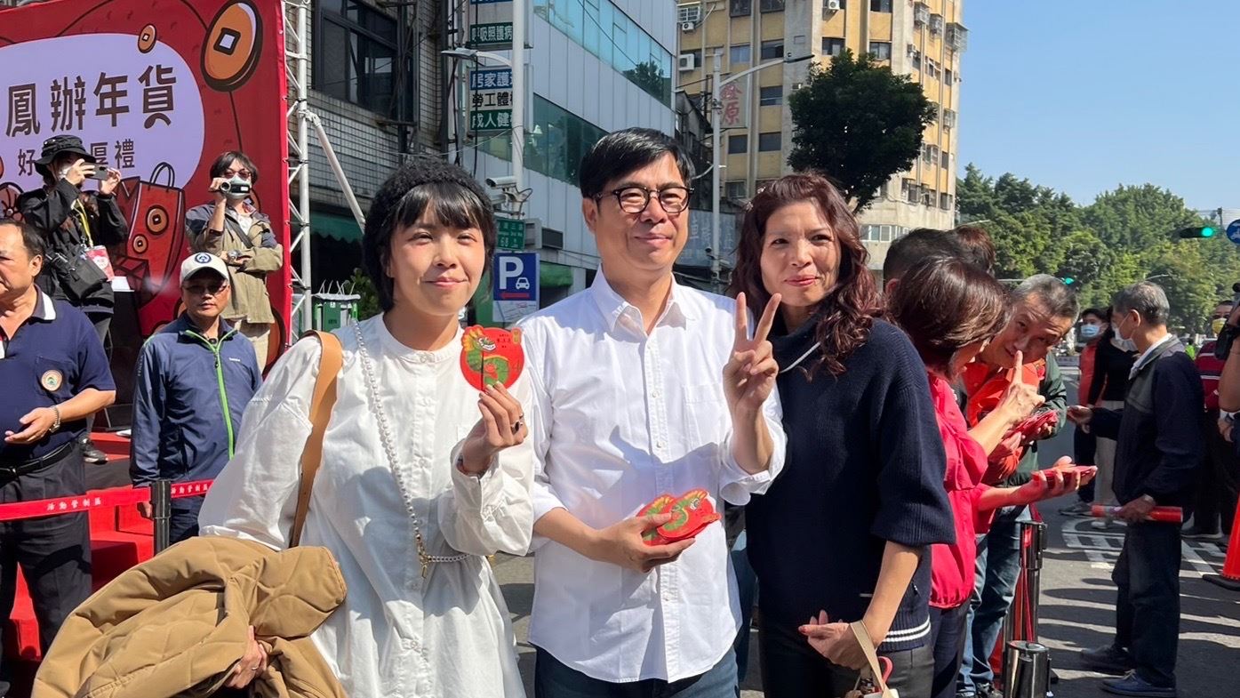 高雄過好年商圈活動起跑  高市首發龍年小紅包...