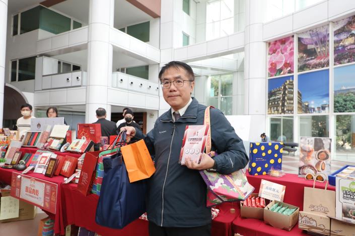 台灣燈會在臺南  限定30款伴手禮亮相...