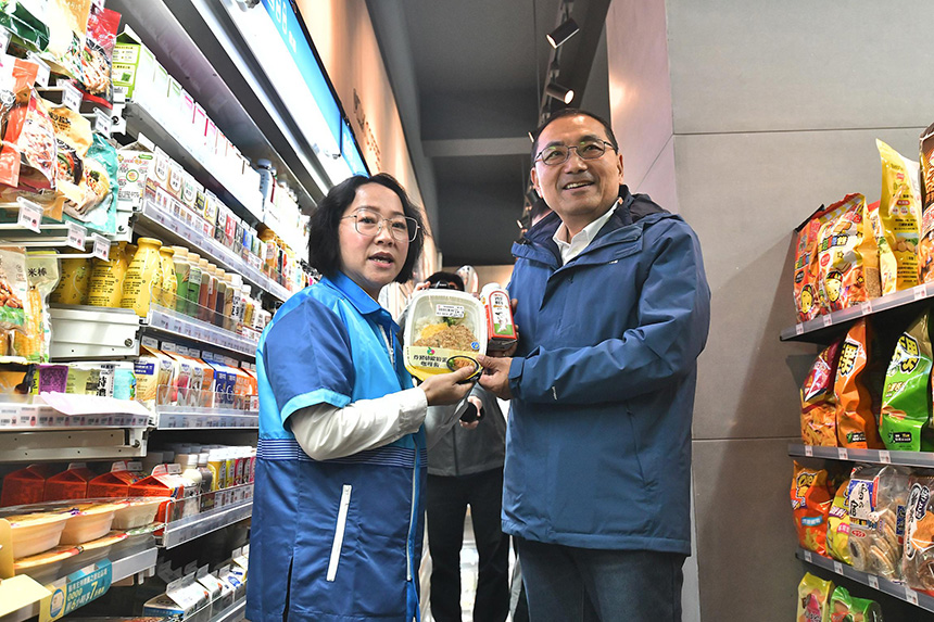  跨縣市幸福保衛站啟動  侯友宜感謝超商共同守護急難學童...