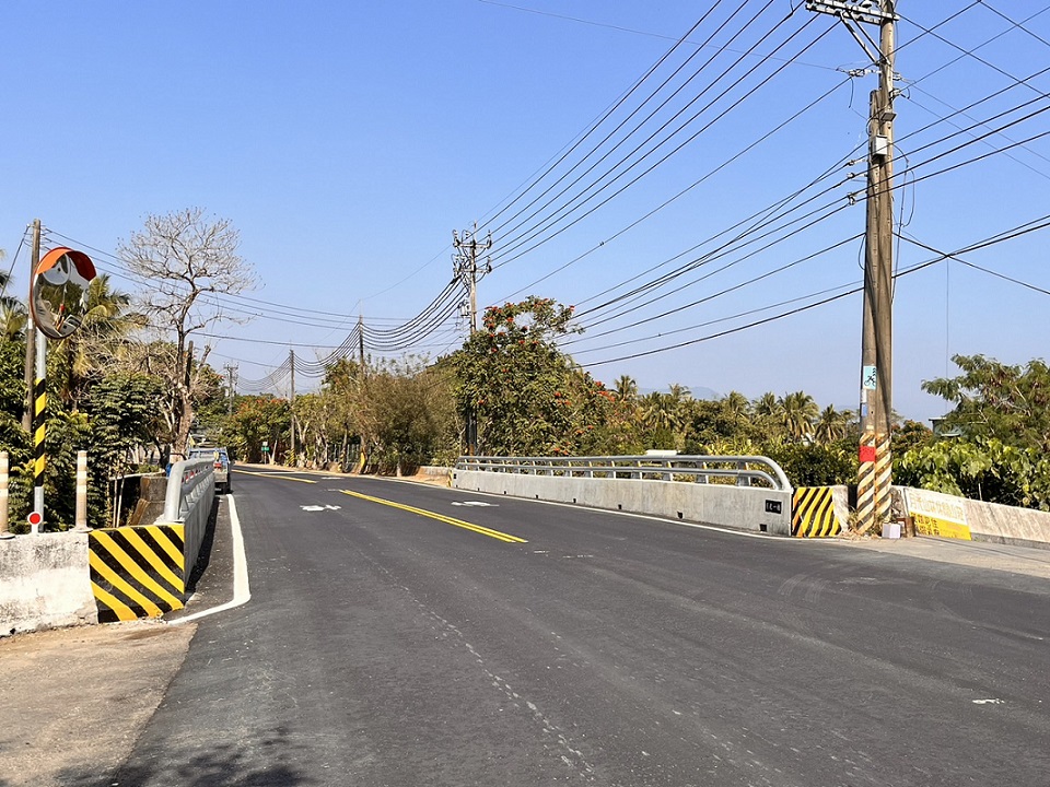 美濃杉林賞花更便利  181線月光一橋拓寬完工通車  