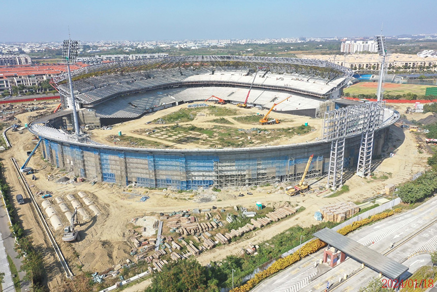 台南亞太國際棒球訓練中心第二期成棒主球場工程，預計2024年9月完工，年底前啟用開打。