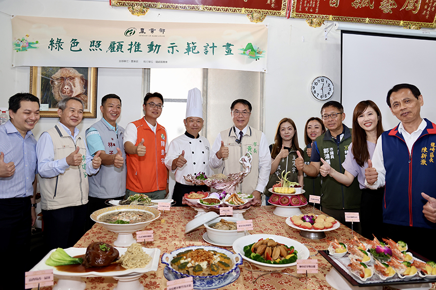 龍崎土雞節「鳳梨好筍雞饗宴」  黃偉哲邀請享豐盛美食慶...