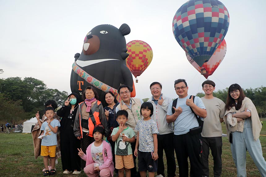 西拉雅森活節登場  黃偉哲邀請民眾體驗熱氣球嘉年華...