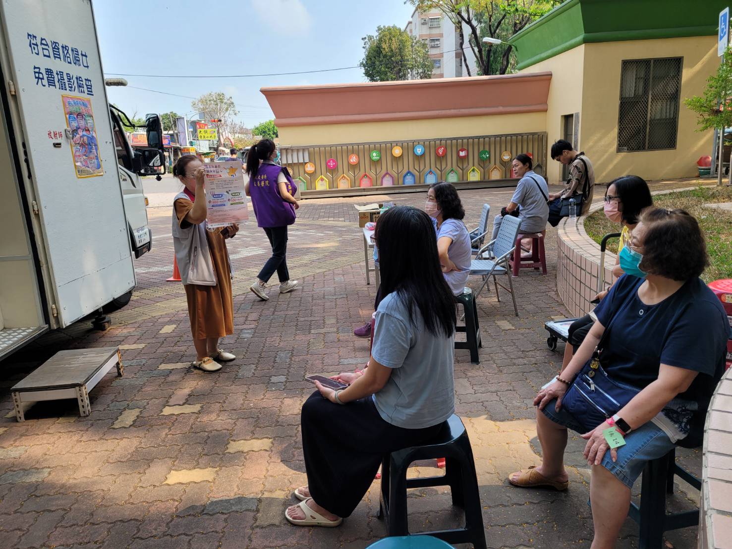 高雄驗肝炎抽禮券活動開跑了  %E6迎市民作伙來檢查...