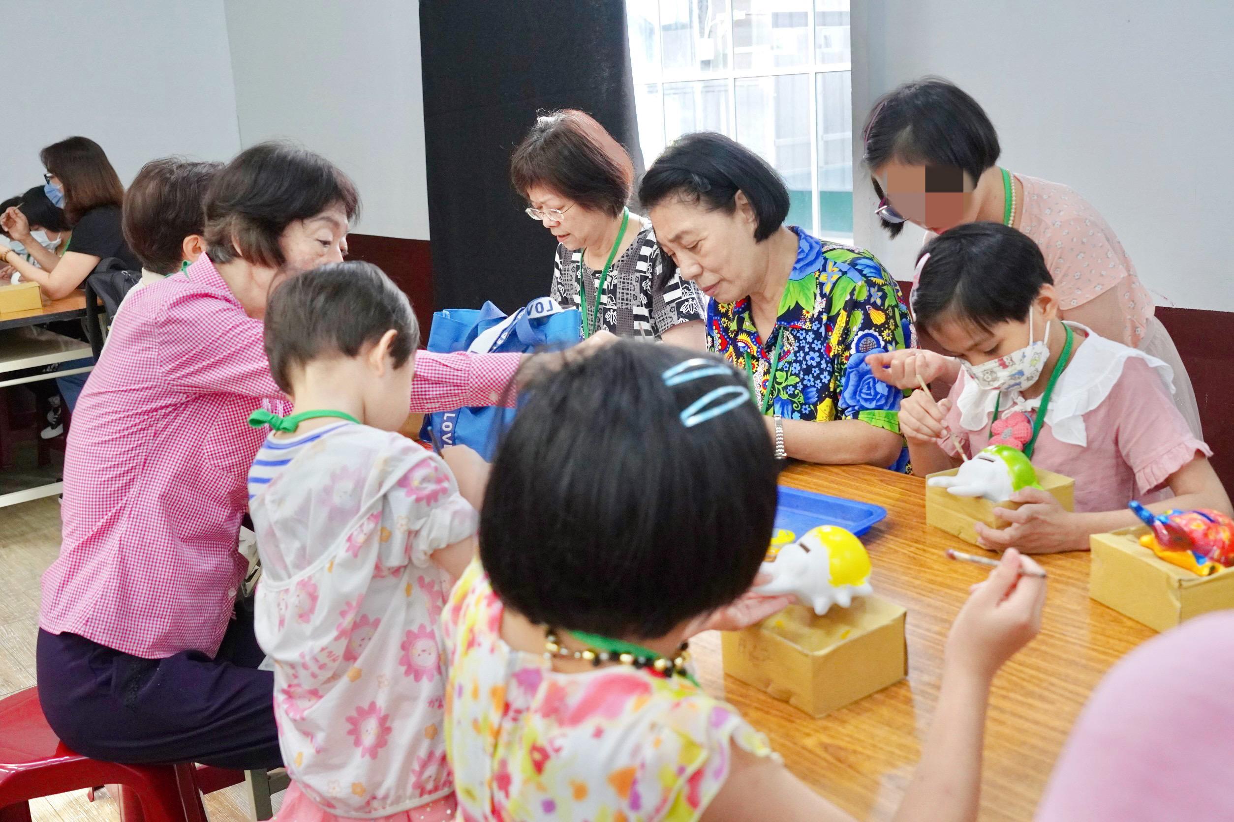 新北「寄養家庭」生態體驗 多戶逾20年寄養父母溫馨齊聚