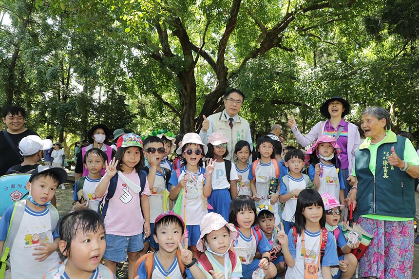 南市府推出老樹巡禮活動  黃偉哲邀民眾參與徜徉綠意...