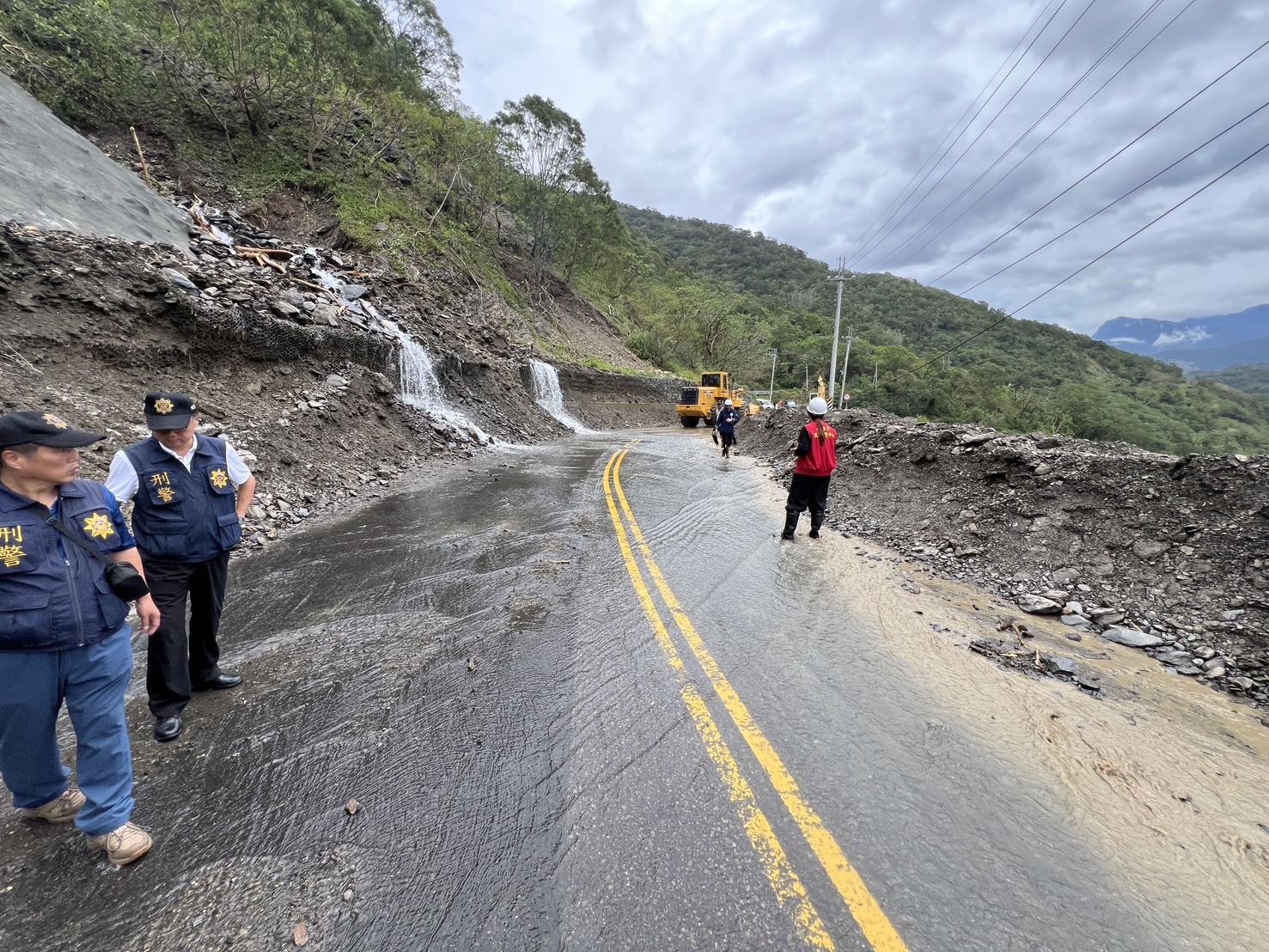 凱米颱風重創茂林區主要道路高132  陳其邁市長關心搶通進...