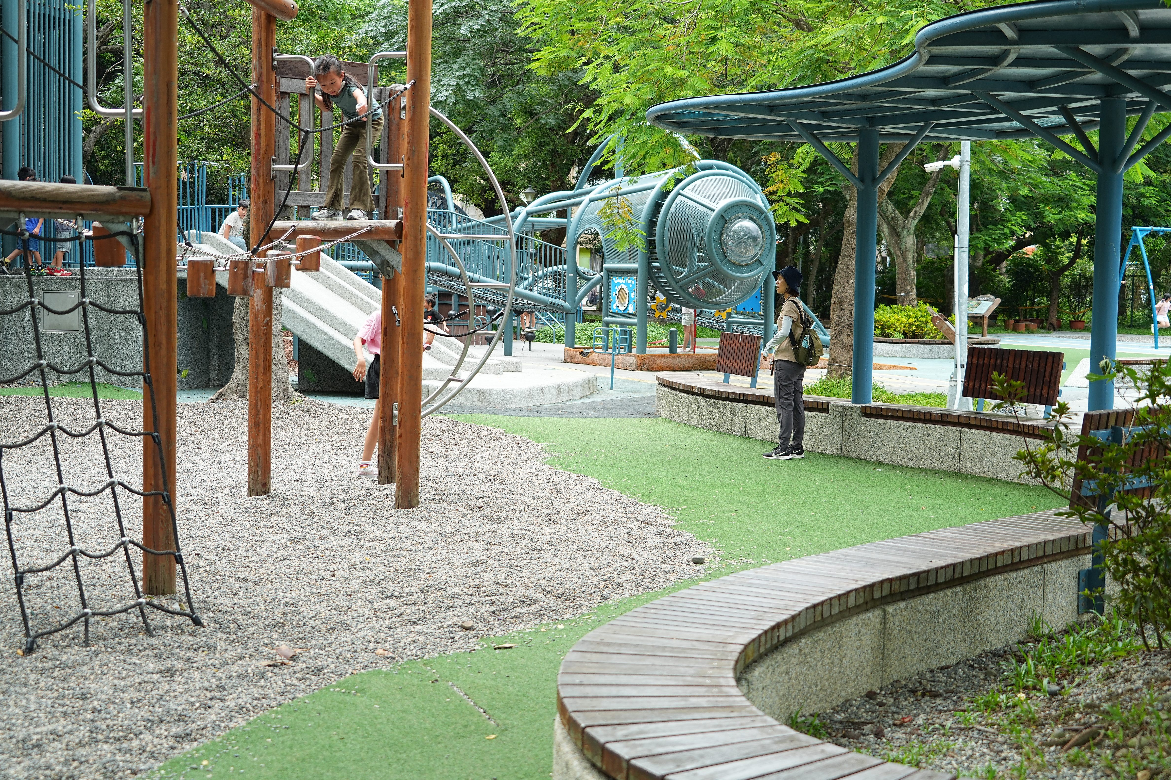 飛行探索遊戲場fun暑假  親子共享青年公園飛行樂趣...
