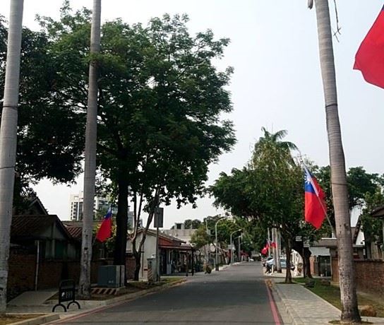 兼顧市容景觀及路平舒適度   113年6月底完成高市纜線下地3.58...
