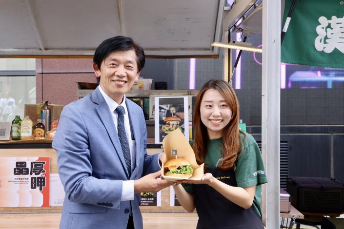 「府城漢堡啤酒節」厚實登場  邀堡迷們品嚐最「厚呷」的...
