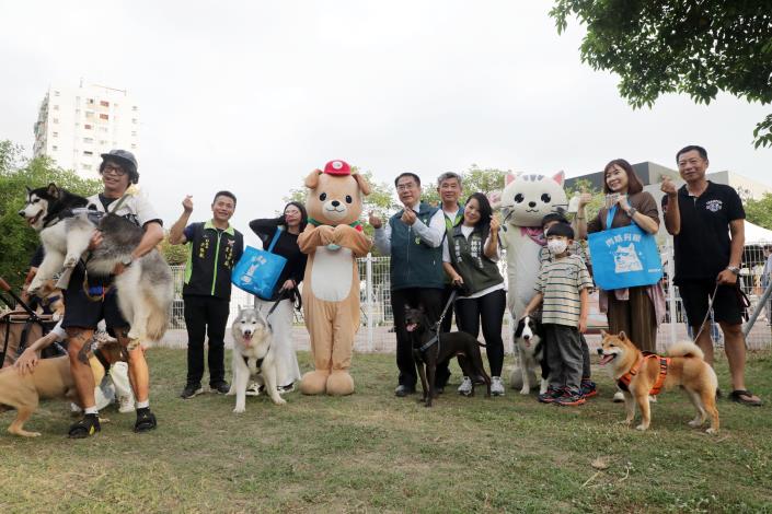 明和公園寵物友善專區實踐人犬分流   打造動物友善城市...