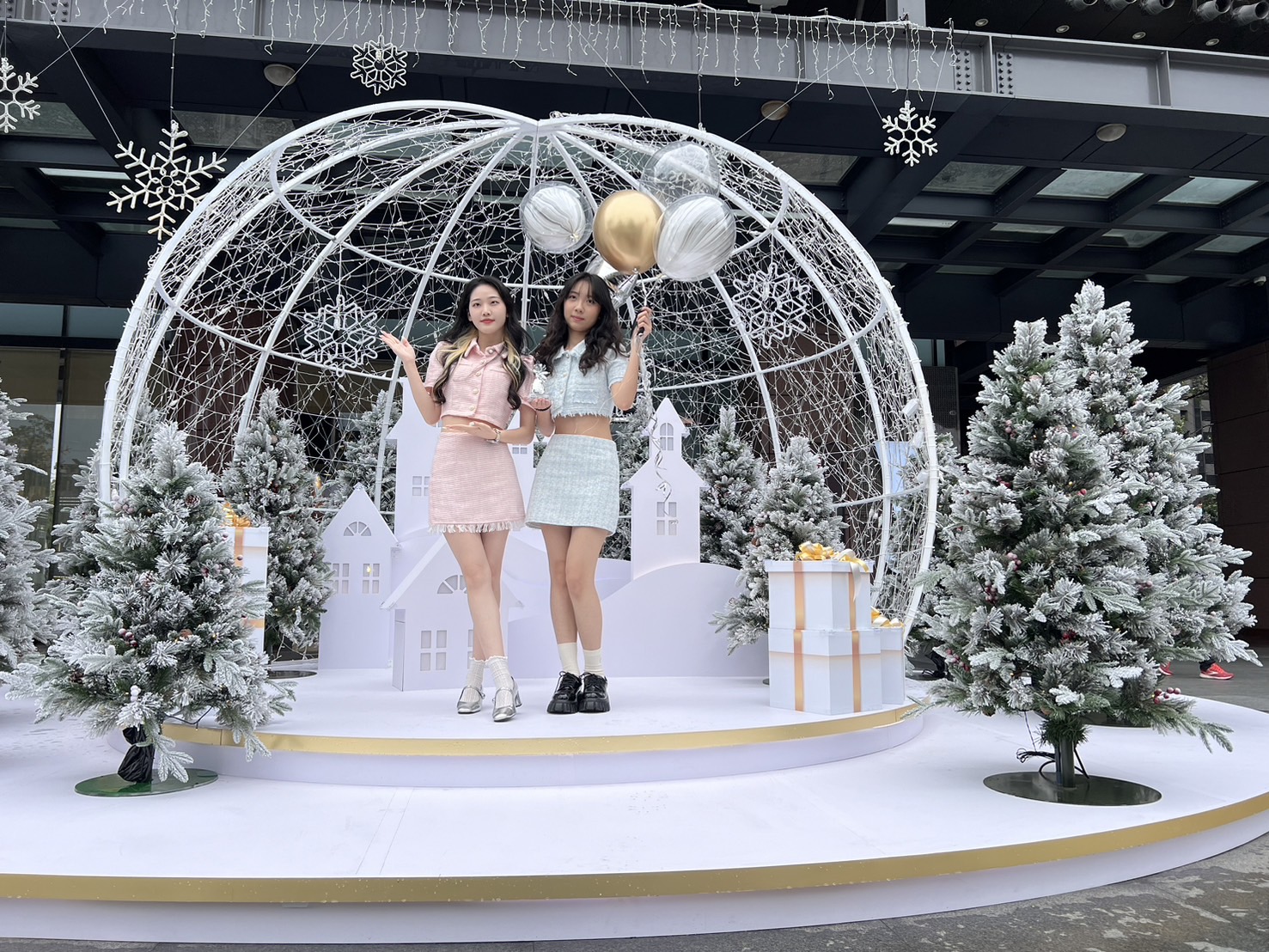 1秒置身銀霜雪地森林！ 打卡拍片蕩漾粉紅泡泡...