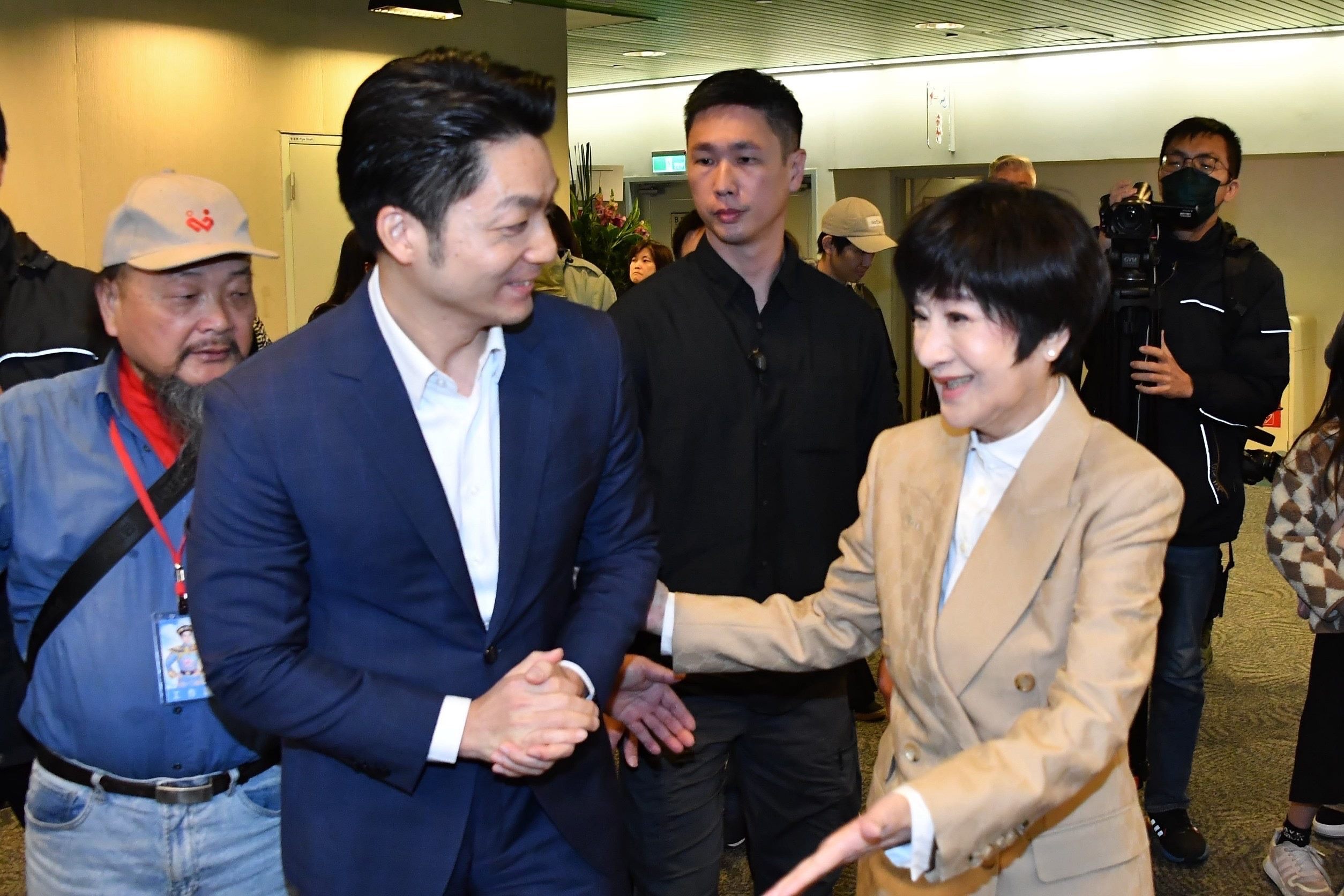 出席「華視葉青歌仔戲團獻演」 蔣萬安：葉青為臺灣歌仔戲...