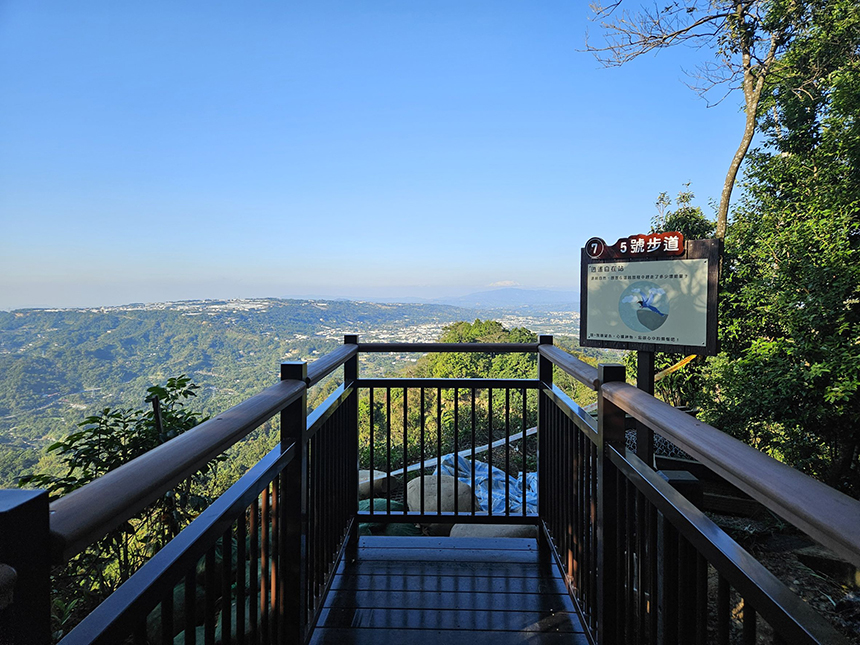 大坑東側登山步道完工升級  中市觀旅局邀您走春探秘...