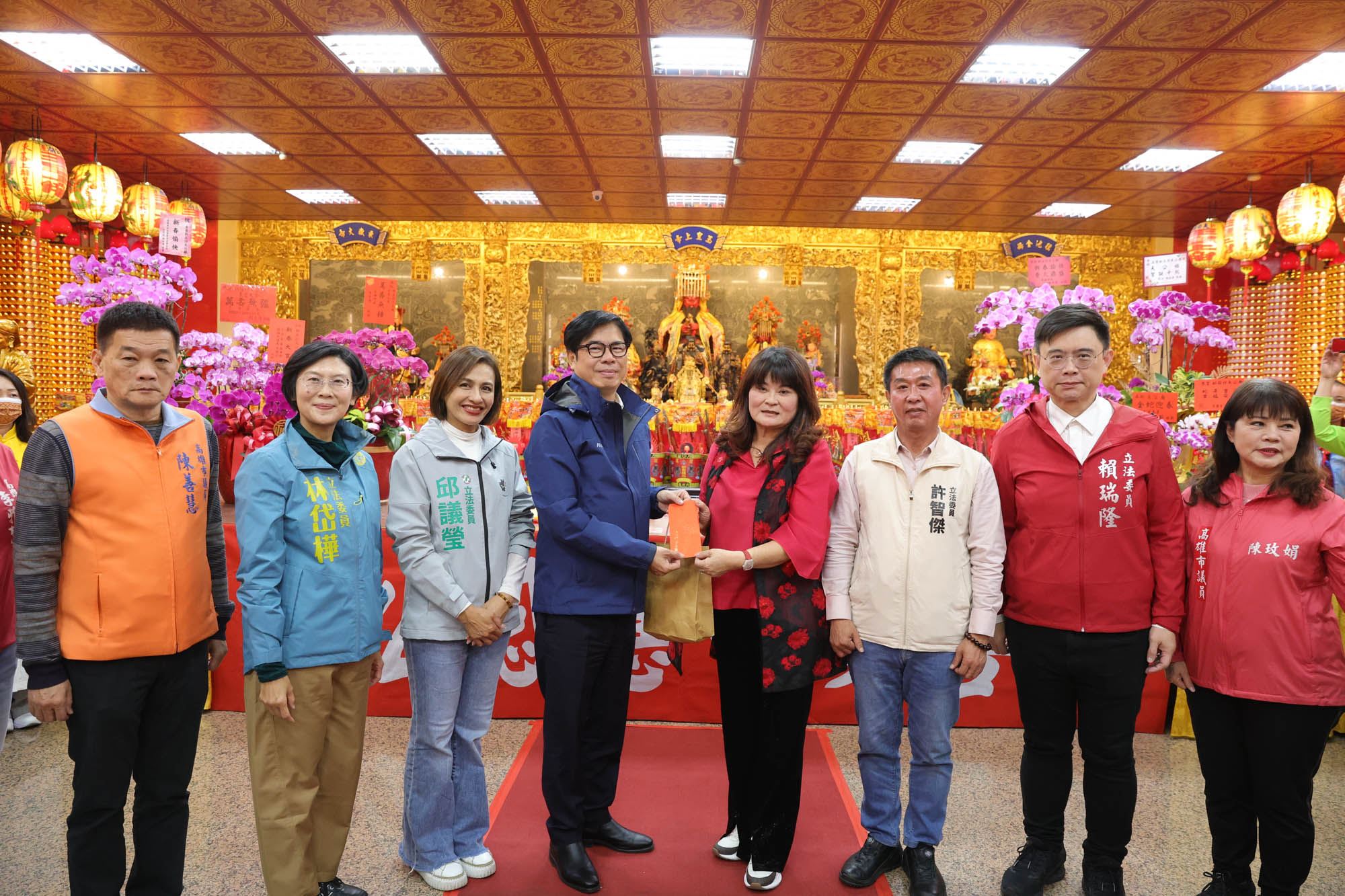 迎天公生   陳其邁參拜4座天公廟   祈求國泰民安...