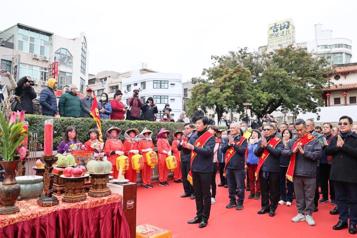 祭天、踩街、擊鼓  臺南府城大東門城迎春禮展現民俗魅力...