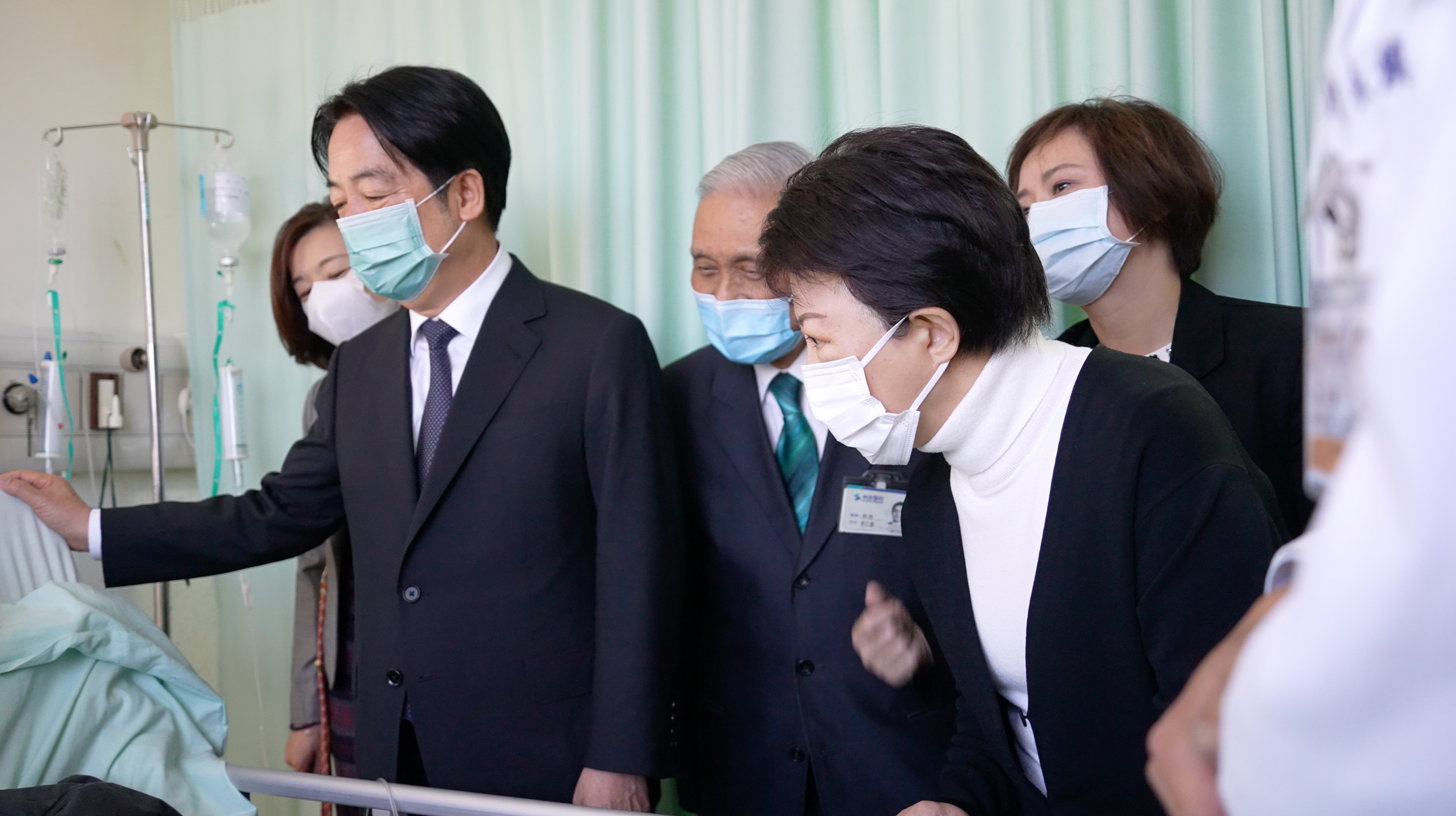 市長陪總統關懷氣爆傷者 願中央地方攜手協助