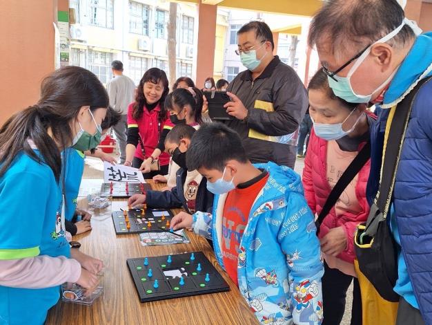 鹽水國小資優教育成果展 資優學生擔任活動關主 展現大將...