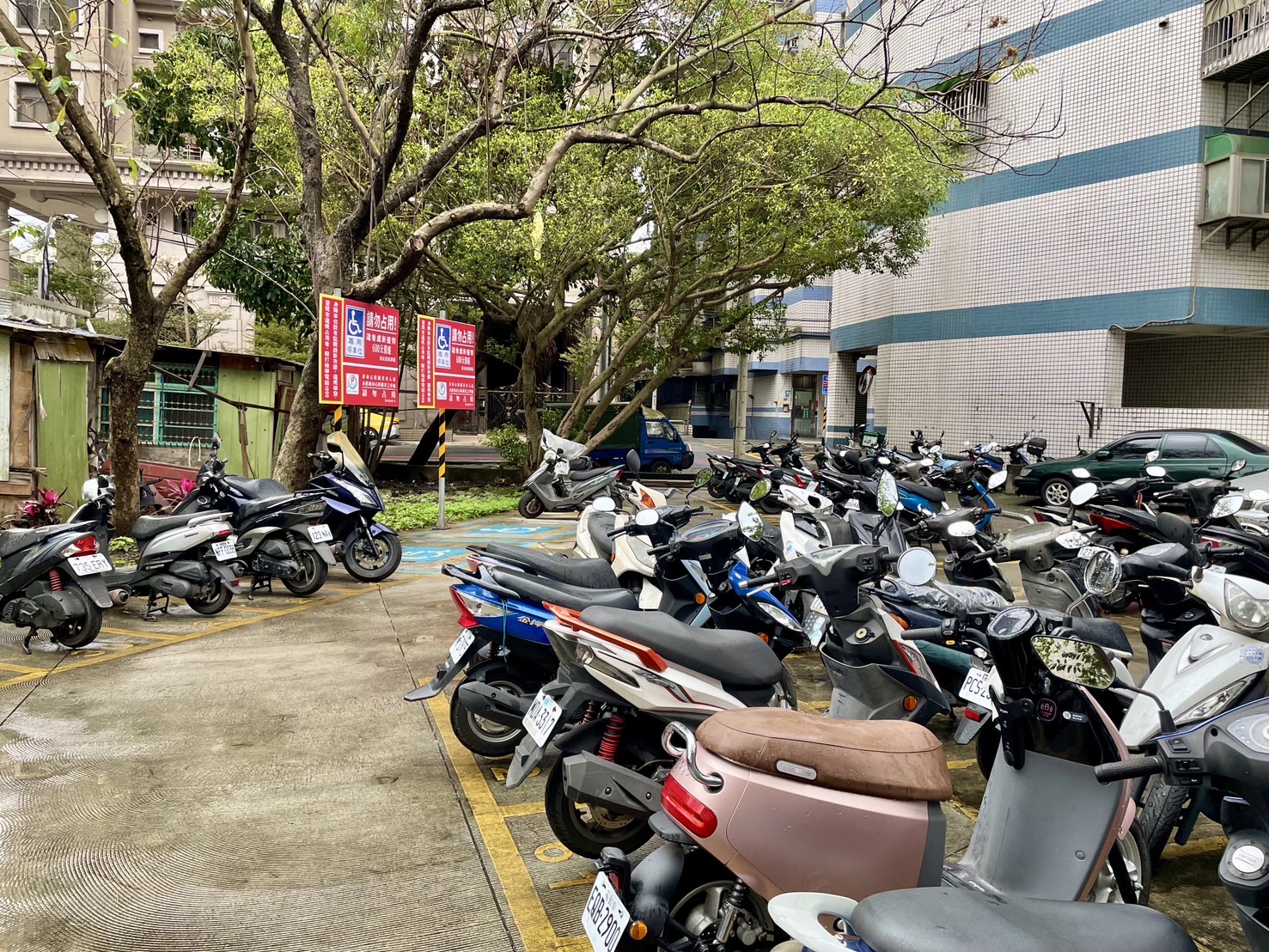 板橋、新店新闢3處智慧化機車停車場 總計572格位紓解機車...